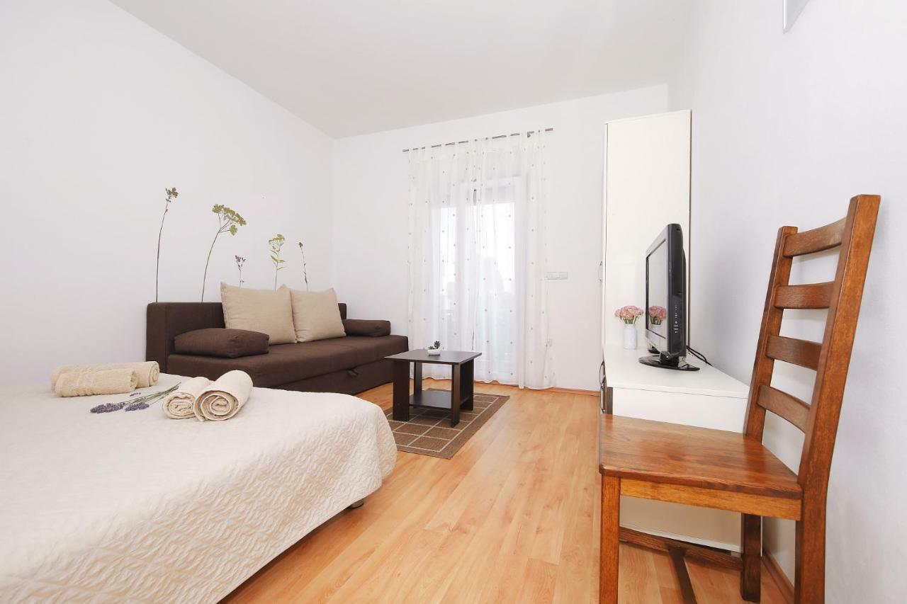 Apartments Olive 扎顿 外观 照片